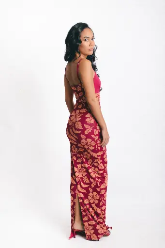 aimata-tahiti-summer-wardrobe-2025-long-island-dress-wine-4.webp