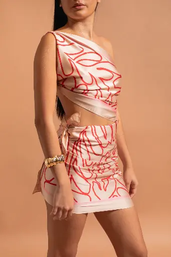 aimata-tahiti-collection-the-tribe-short-pareu-remu-beige-newsite-1.webp