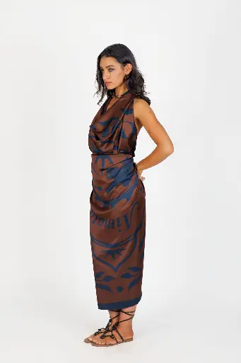 aimata-tahiti-collection-11-long-pareo-aimata-brown-2.webp