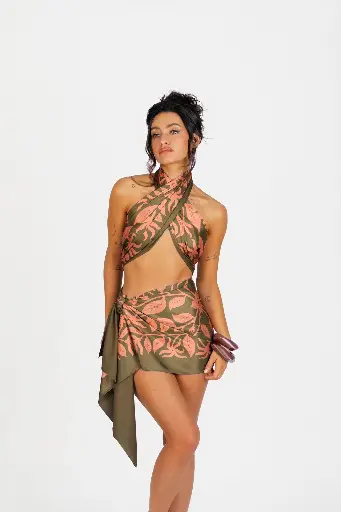 aimata-tahiti-collection-11-short-pareo-ylang-ylang-olive-2.webp