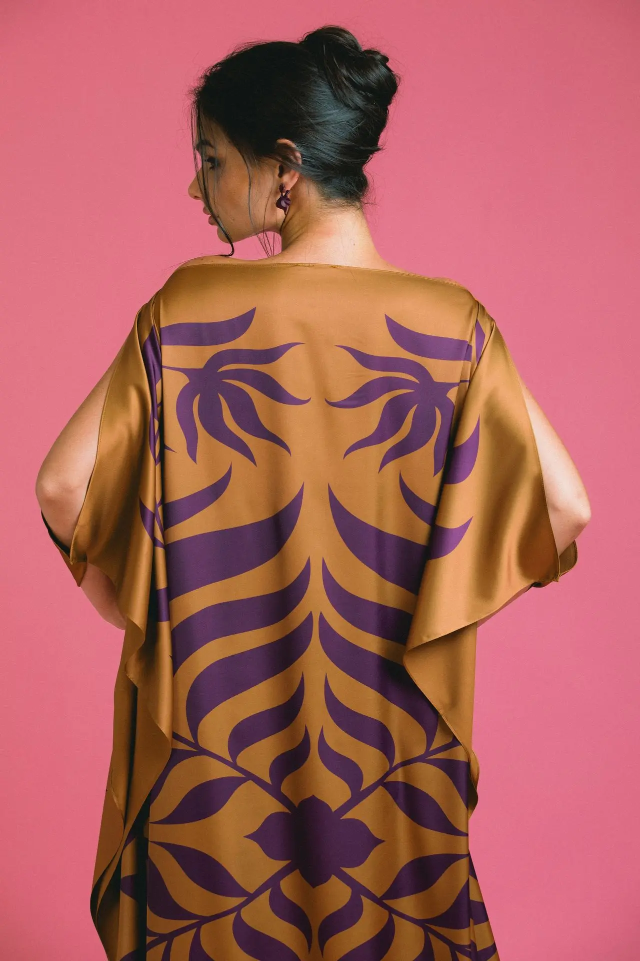 aimata-tahiti-summer-wardrobe-2026-long-dress-terehe-ocre-zoom-back.webp