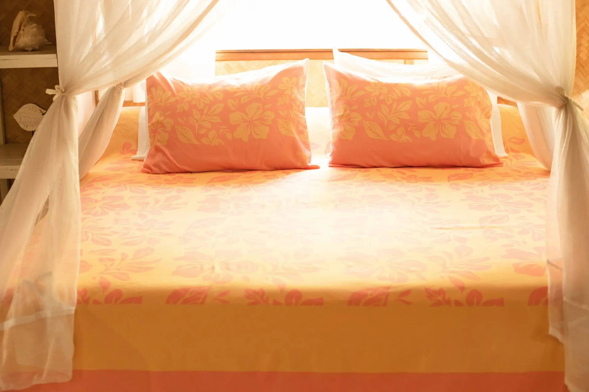 aimata-tahiti-collection-bedset-2026-lei-oranges-3.webp