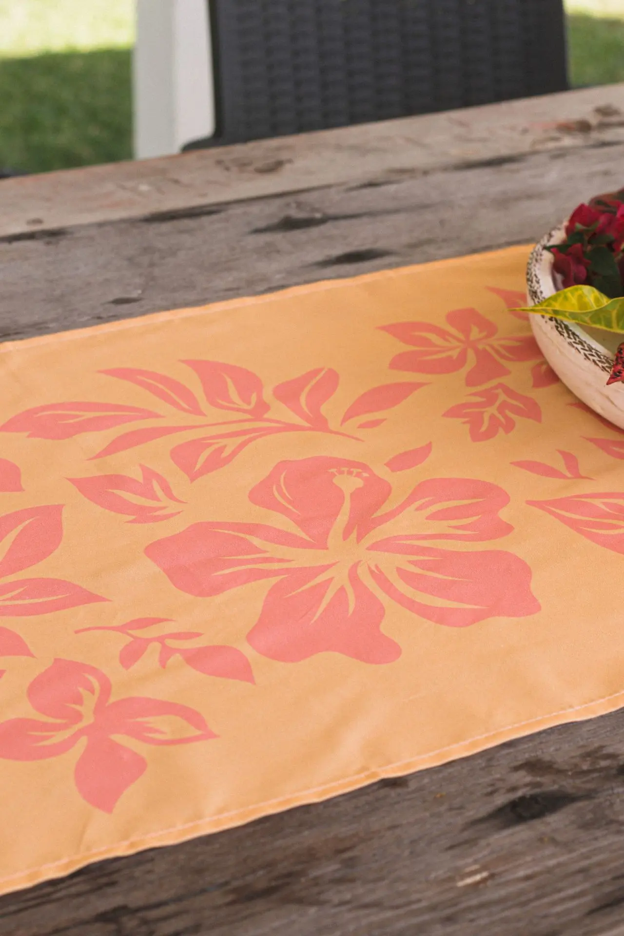 aimata-tahiti-collection-2026-runners-lei-oranges-1.webp